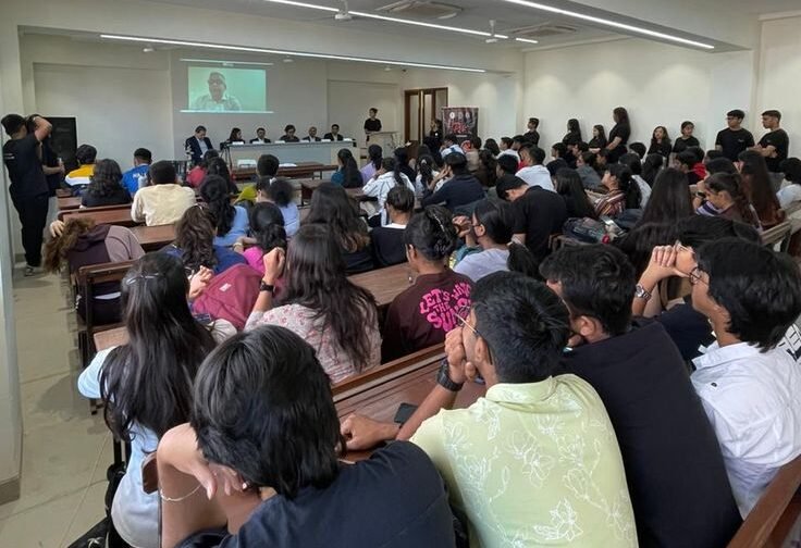 Experienced JEE coaching faculty in Hyderabad